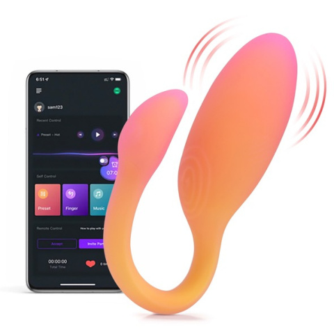 Magic Flamingo Max połączony z aplikacją mobilną poprzez Bluetooth